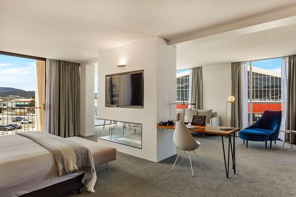 Macq 01 Hotel Hobart Bilik gambar A room at the Hotel